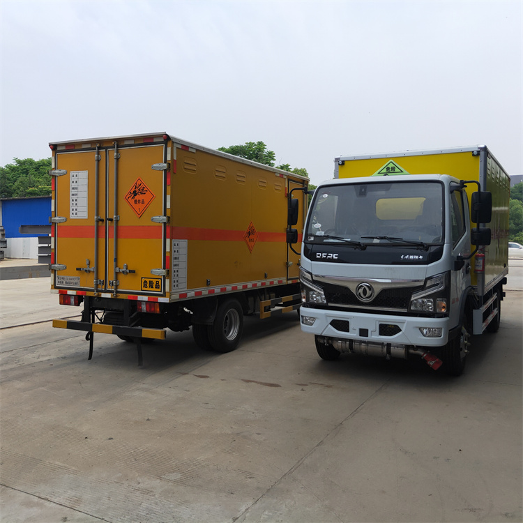 東風4噸爆破器材運輸車