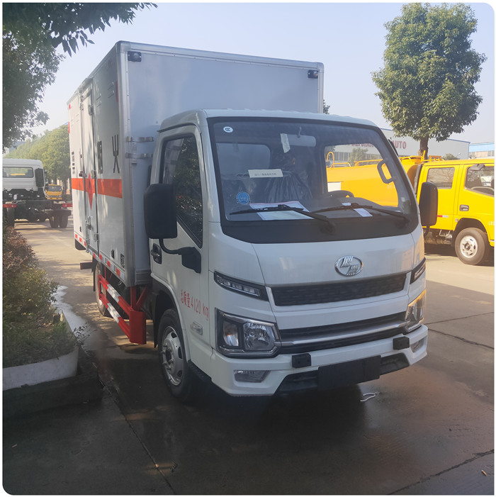 藍牌危險品車,小型?；愤\輸車標(biāo)準(zhǔn)