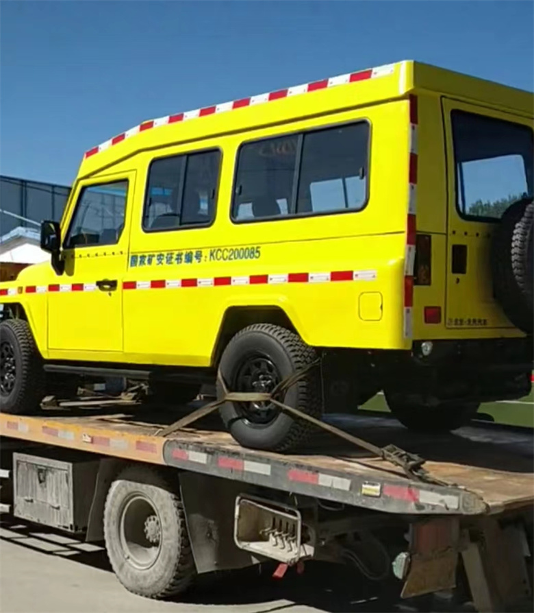 地下礦山運人車,地下礦山指揮車,礦用無軌人車