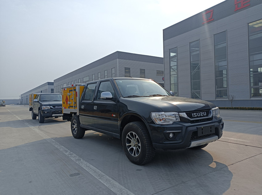 慶鈴皮卡炸藥運(yùn)輸車(chē),礦用井下爆材車(chē),濕式制動(dòng)炸材車(chē)